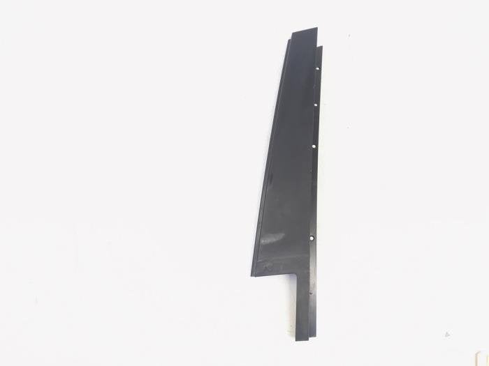 Moulure extérieure Style B d'un BMW 3-Serie, -, 3 mois de garantie, Utilisé, -
