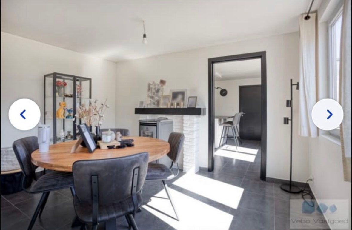 ️ Moderne eetkamertafel + 4 stoelen – donker eiken, Ophalen