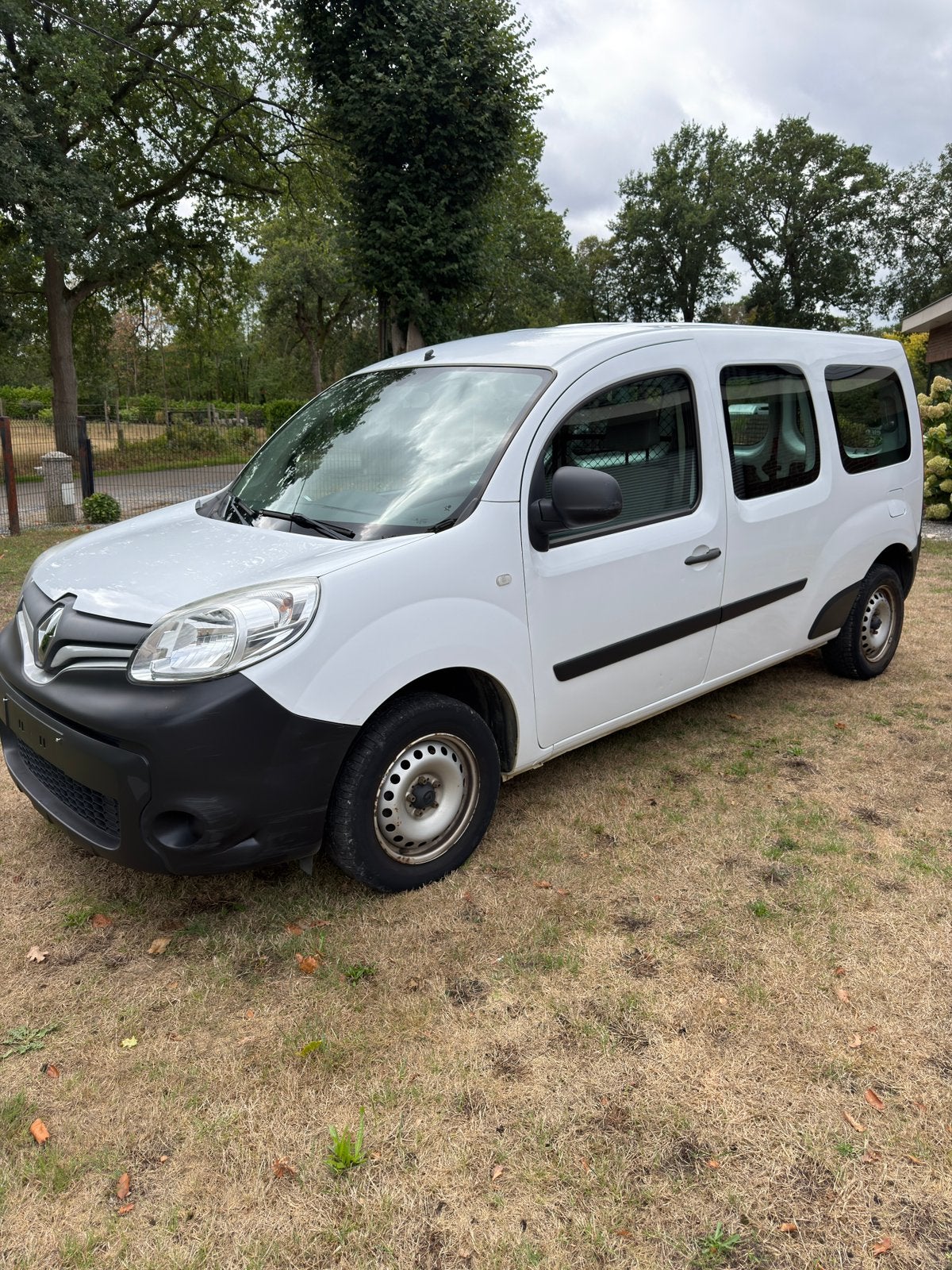 Renault Kangoo*1.5Diesel*94.500Km*, Auto's, Voorwielaandrijving, Euro 5, Stof, Zwart