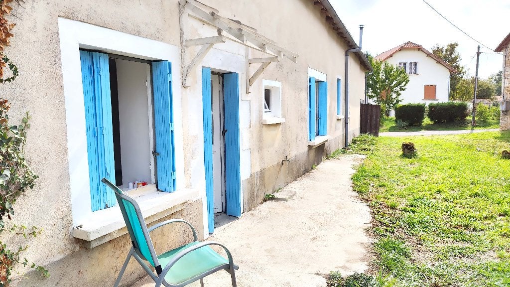 Maison 75 m2 de plain-pied, atelier, petit jardin en FRANCE, Immo, Village, 75 m², 1 pièces, France