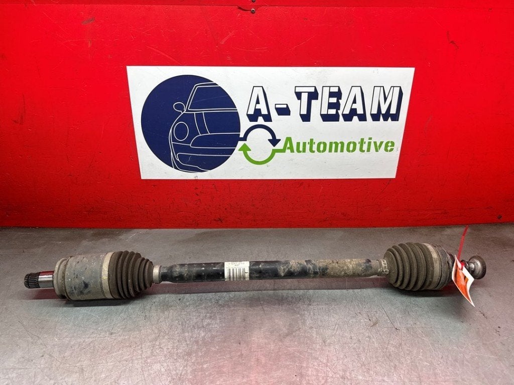 CARDAN ARRIERE DROIT (TRANSMISSION) i3 (I01) (|7641212|), Utilisé, BMW, Petuelring 130
80809  München, DE, Bayerische Motoren Werke AG