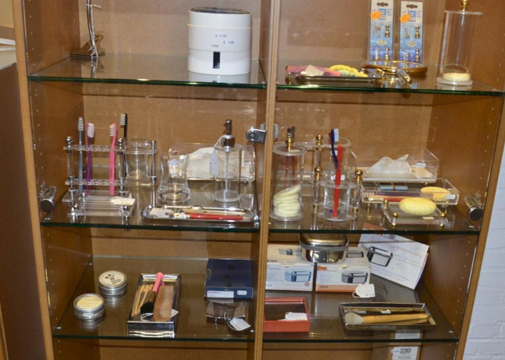 Grand lot d'accessoires de salle de bain, Enlèvement, Neuf