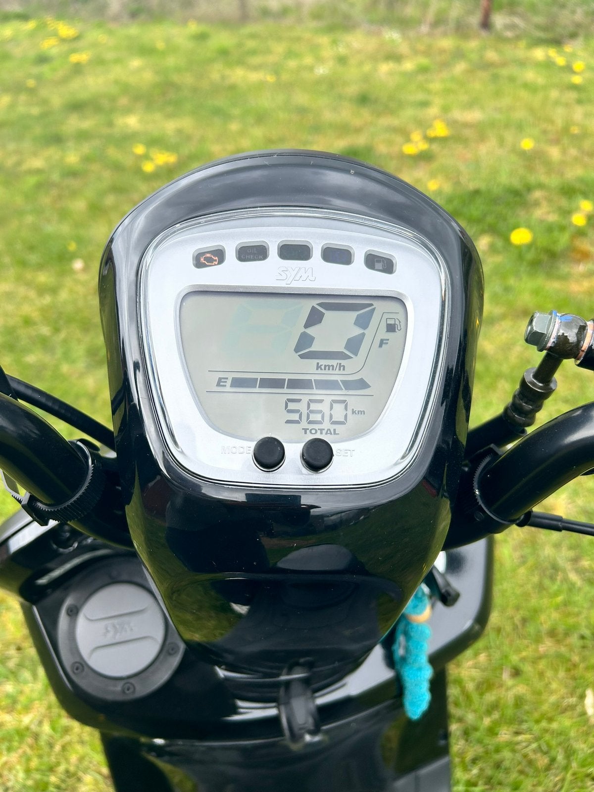 Sym mio, Fietsen en Brommers, Ophalen, Zo goed als nieuw, SYM