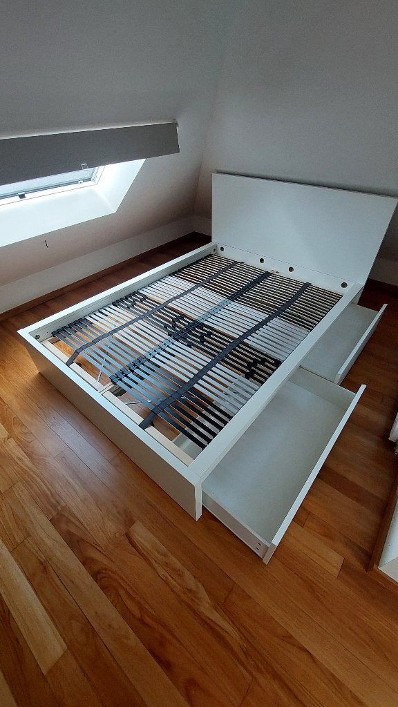 Bed 200cm x 140cm, Ophalen, Gebruikt, Wit, Tweepersoons