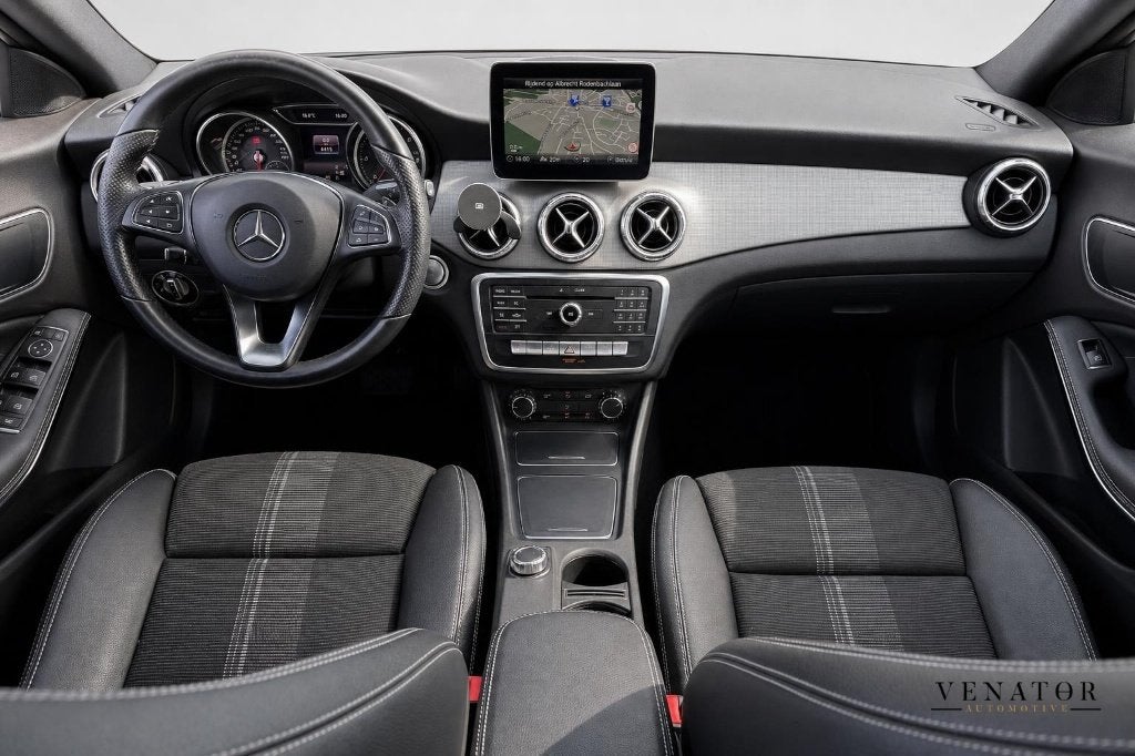 Mercedes-Benz CLA 200d CAMÉRA | NAVI | PDC | VITRES TEINTÉES, 100 kW, CLA, Achat, Euro 6