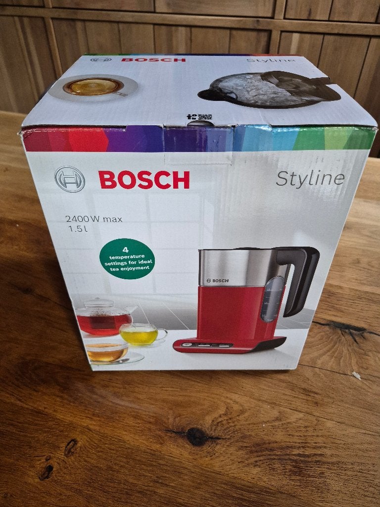 Bosch Waterkoker Styline Rood TWK8614P NIEUW, Elektronische apparatuur, Waterkokers, 1 tot 2 liter, Ophalen, Nieuw