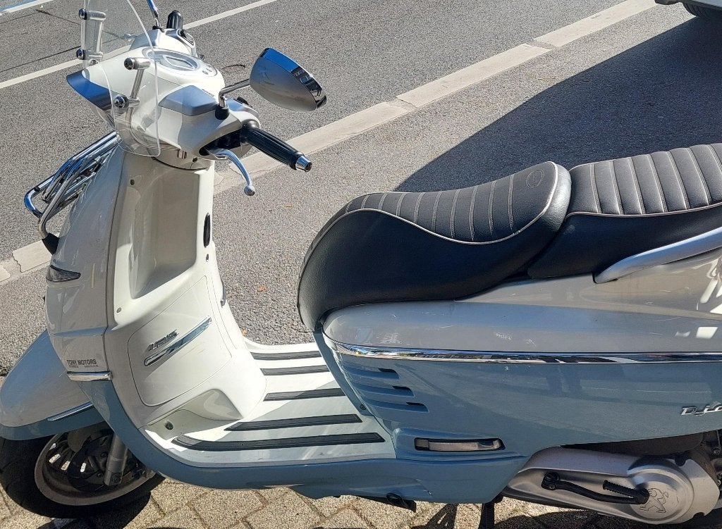 Peugeot Django 125 Evasion Luxe 2727km Parfait état + Papier, Scooter, Permis Moto A1 minimum, 1 cylindre, Amortisseurs réglables électroniquement