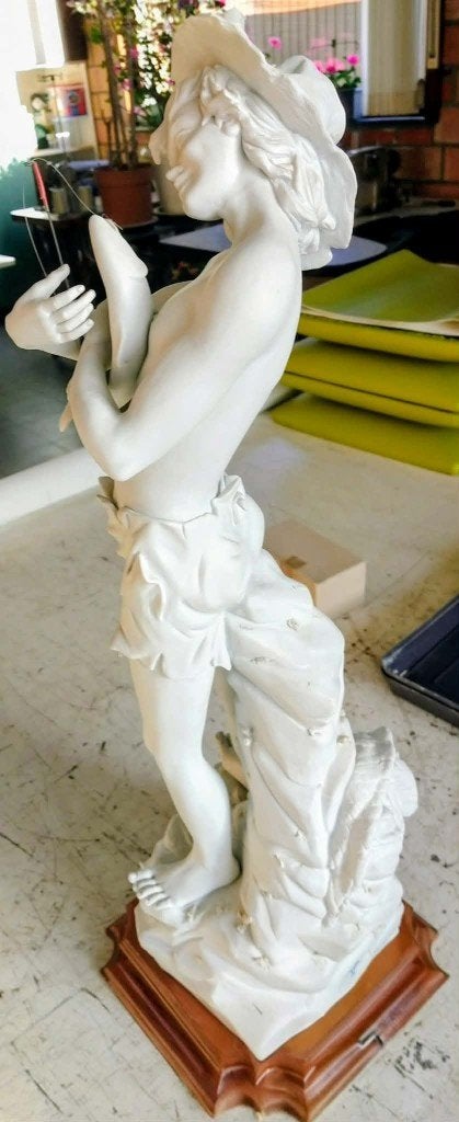 Pêcheur en porcelaine de Capodimonte, voir photos, 60 cm  h., Enlèvement