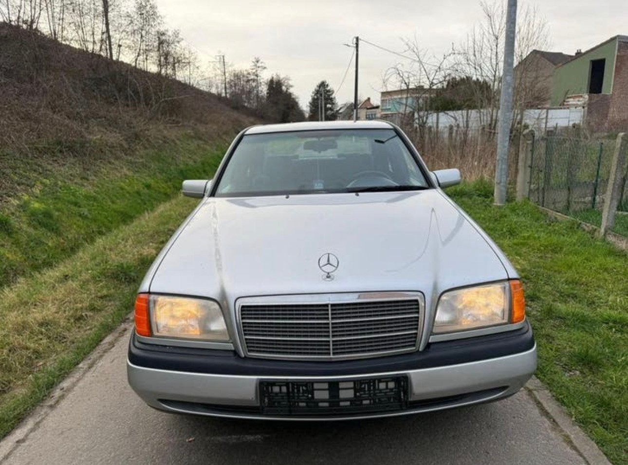 Mercedes classe C oldtimer, Achat, Boîte manuelle, 5 portes, Particulier