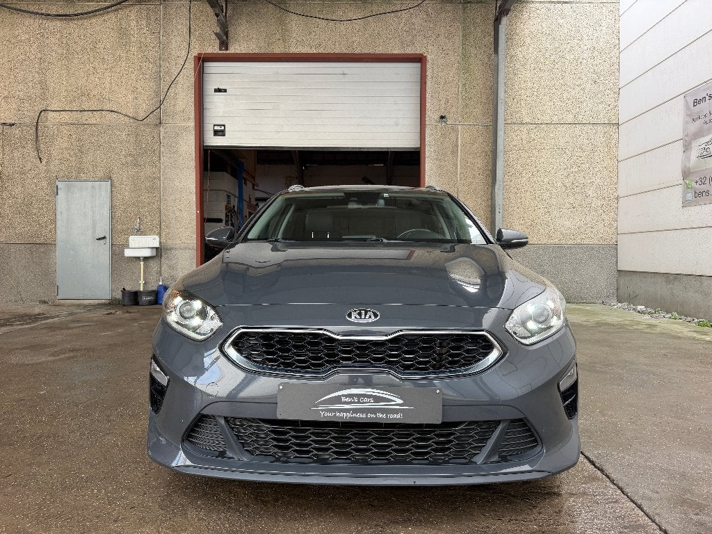 Kia Ceed SW 1.4 T-GDi 140pk  Automaat * GPS/Camera *, Auto's, Kia, Automaat, Dealer onderhouden, 1353 cc, 4 cilinders