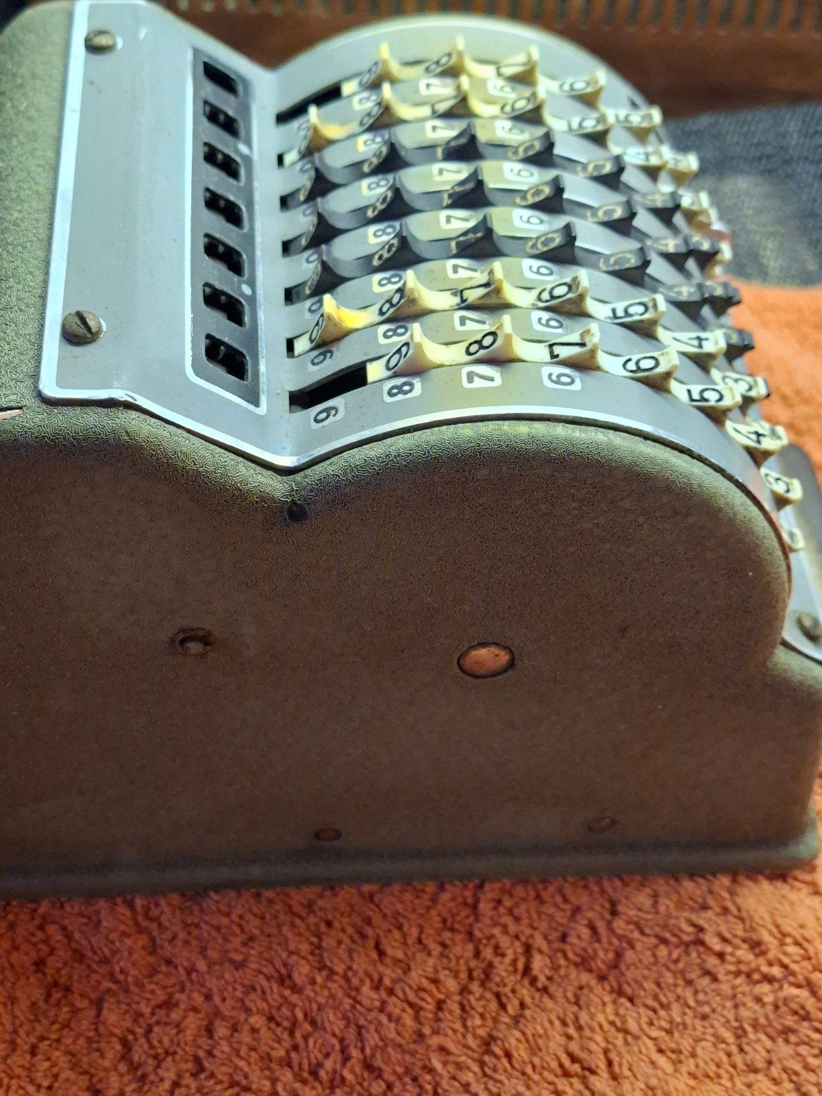 VINTAGE ,SUMMIRAT 7,calculatrice mécanique  de 1956, Enlèvement ou Envoi