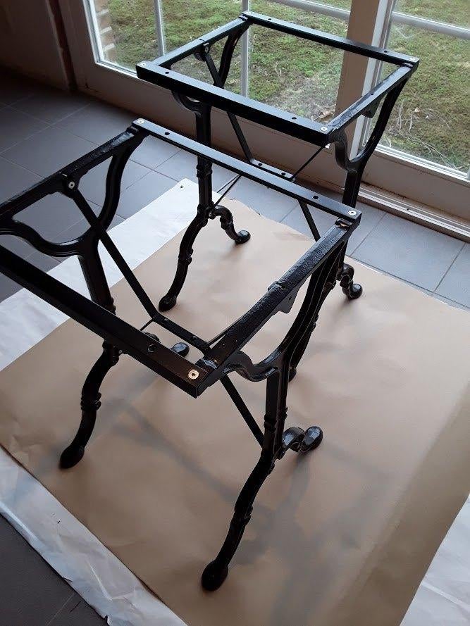 Tafelsteunen gietijzer Parijse tafels 2 stuks nieuw ., Ophalen, Nieuw