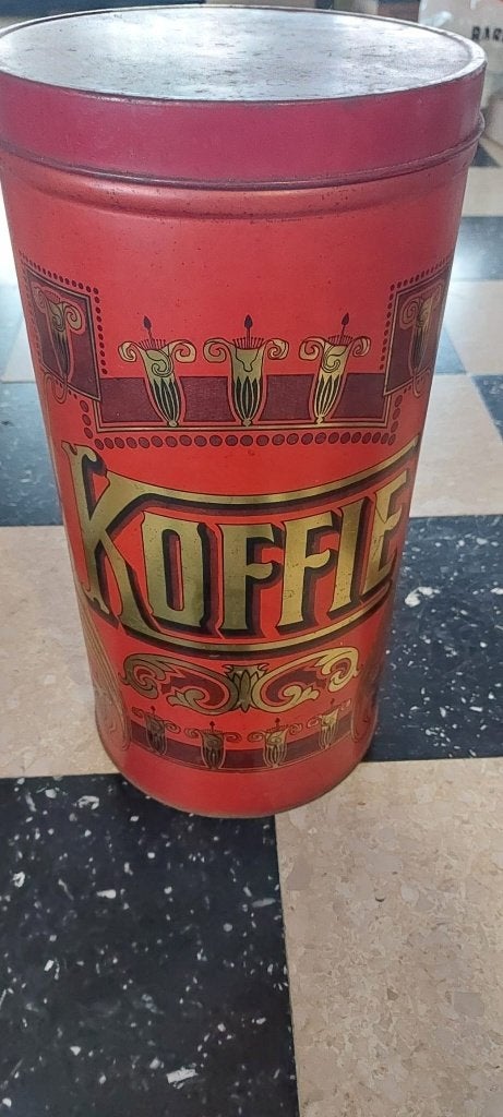 koffieblik, Ophalen
