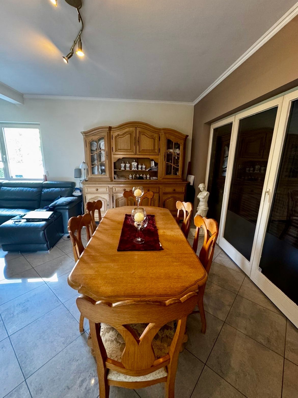 Caligene eettafel met stoelen, Huis en Inrichting, Ophalen, Zo goed als nieuw