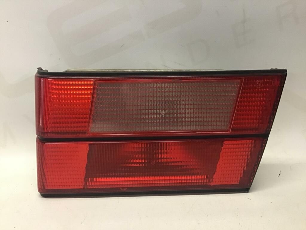 Achterlicht rechtsbinnen BMW 5-serie Touring E34 83515620, Auto-onderdelen, Gebruikt, -, -, Ophalen of Verzenden