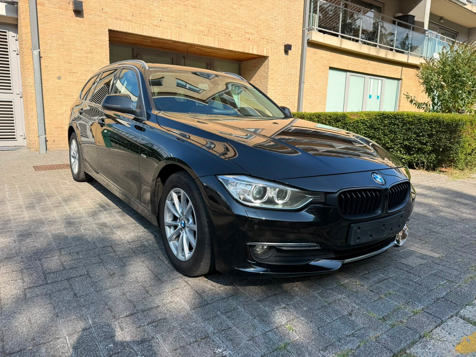 Bmw 318D Touring Bwj2014 Automaat Pano Dak Xenon Camera Navi, Autos, BMW, Cuir, Achat, Automatique, Particulier