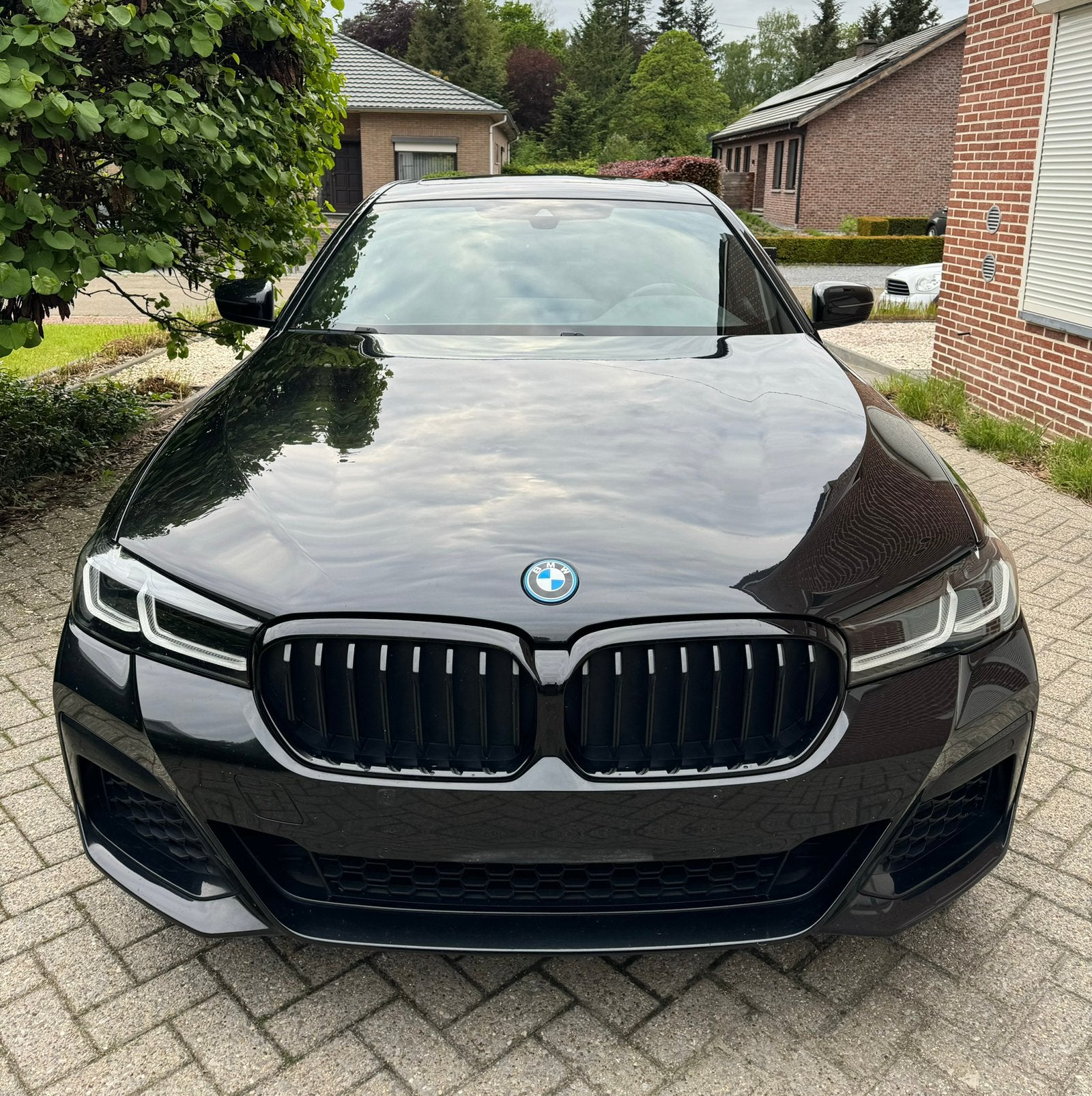 Bmw 530e Hybride M Pack / 292 PK / “ BTW aftrekbaar, Entreprise, Automatique, Hybride Électrique/Essence, Noir