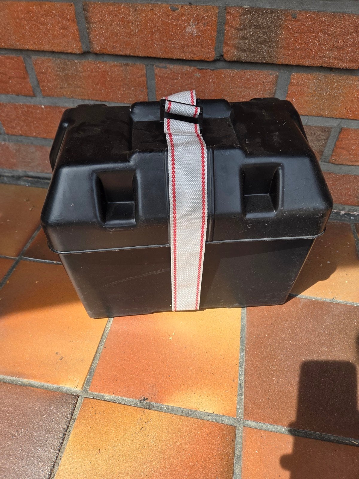 Batterijdoos boot, Ophalen