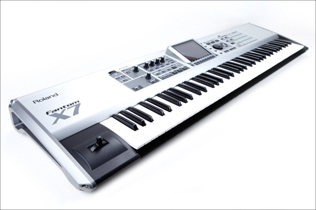 Roland Fantum, workstation x7., Musique & Instruments, Enlèvement, Comme neuf, Roland