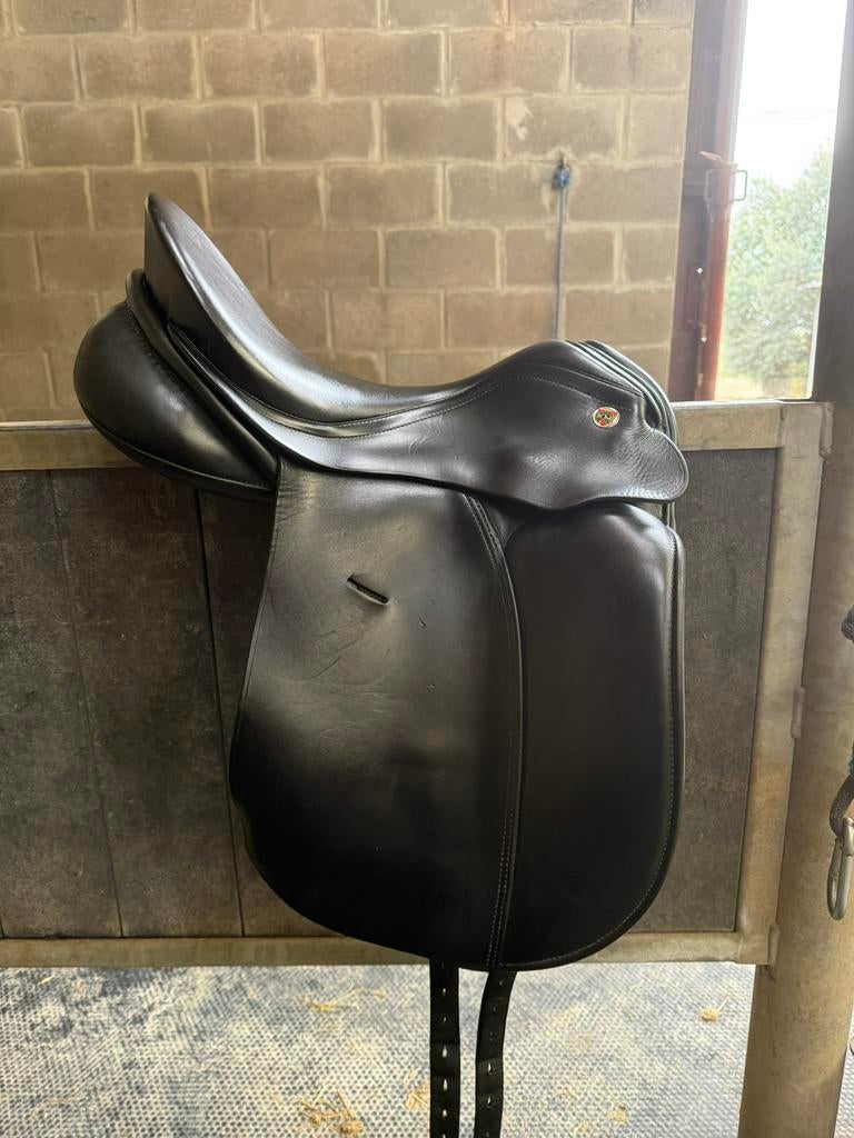 KN crescendo dressuurzadel 17,5”, Enlèvement, Utilisé, Dressage