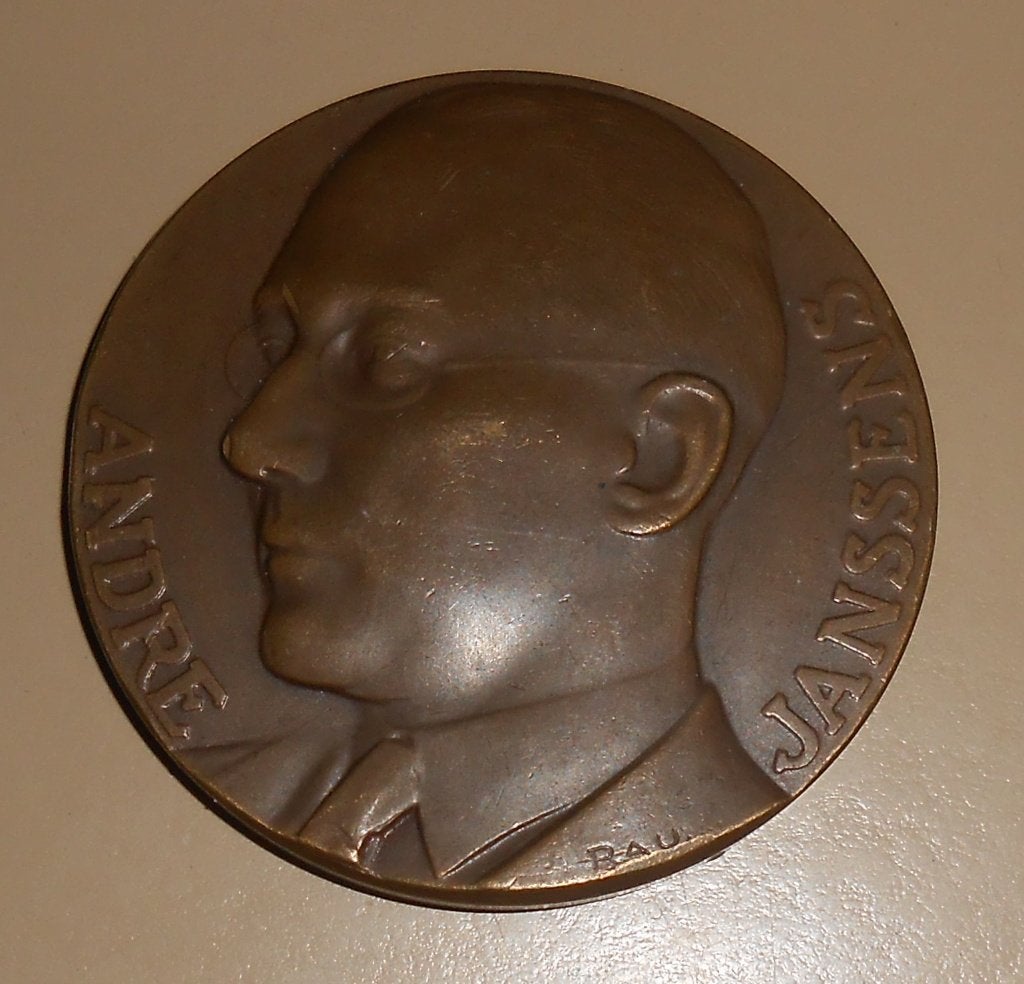 Penning André Janssens 9 augustus 1944 vermoord Tienen, Verzamelen, Ophalen of Verzenden, Overige soorten, Lintje, Medaille of Wings