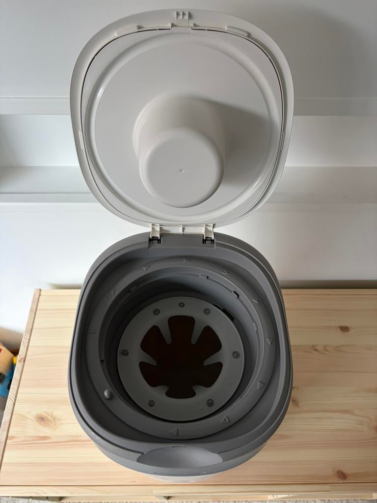 Tommee tippee Sangenic Luieremmer twist & click, Kinderen en Baby's, Badjes en Verzorging, Ophalen, Zo goed als nieuw, Luieremmer