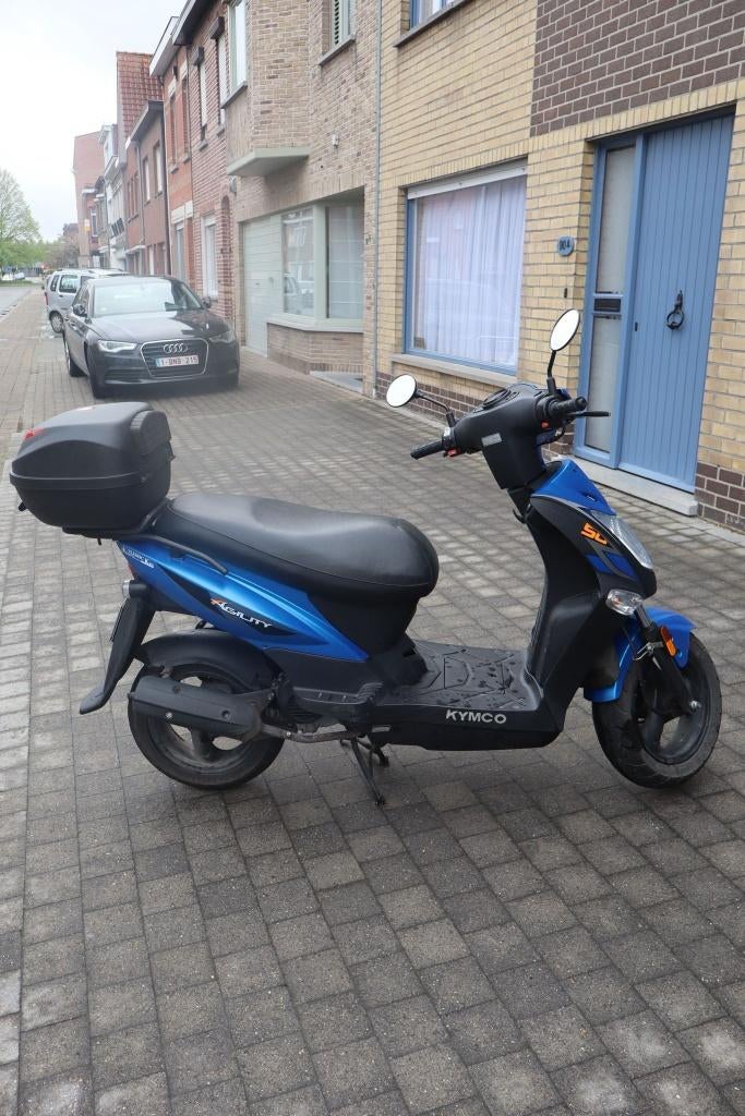 Scooter in zeer goede staat te koop, Fietsen en Brommers, Ophalen, Gebruikt, Klasse B (45 km/u), Benzine