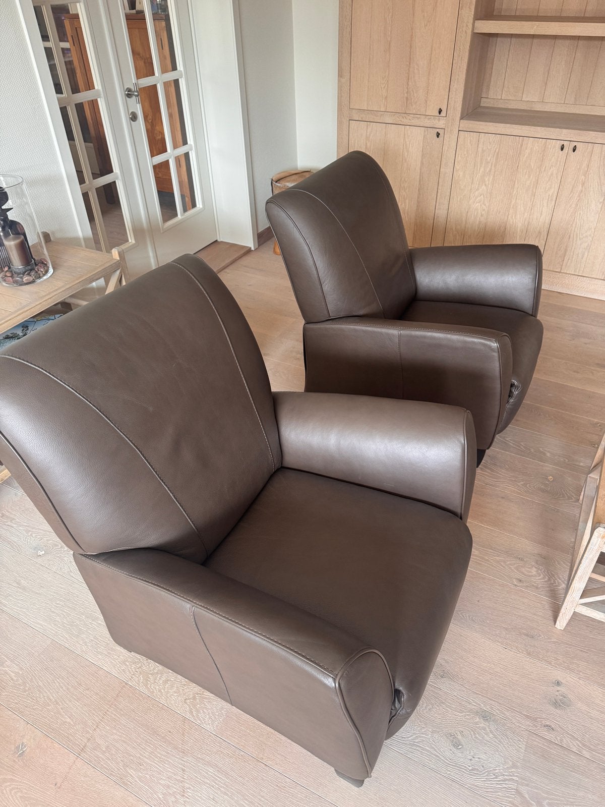 2 Relaxstoelen, Ophalen, Zo goed als nieuw, Leer, Moderne relaxzetel.
