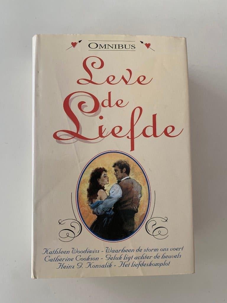 Omnibus Leve de liefde, Boeken, Romans, Ophalen of Verzenden, Gelezen