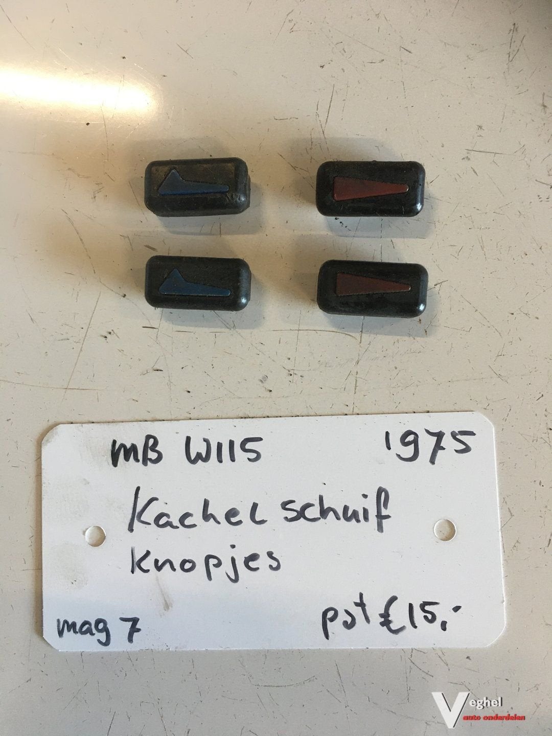 Mercedes W115  1975  Kachelschuifjes, Gebruikt, -, -, Ophalen of Verzenden