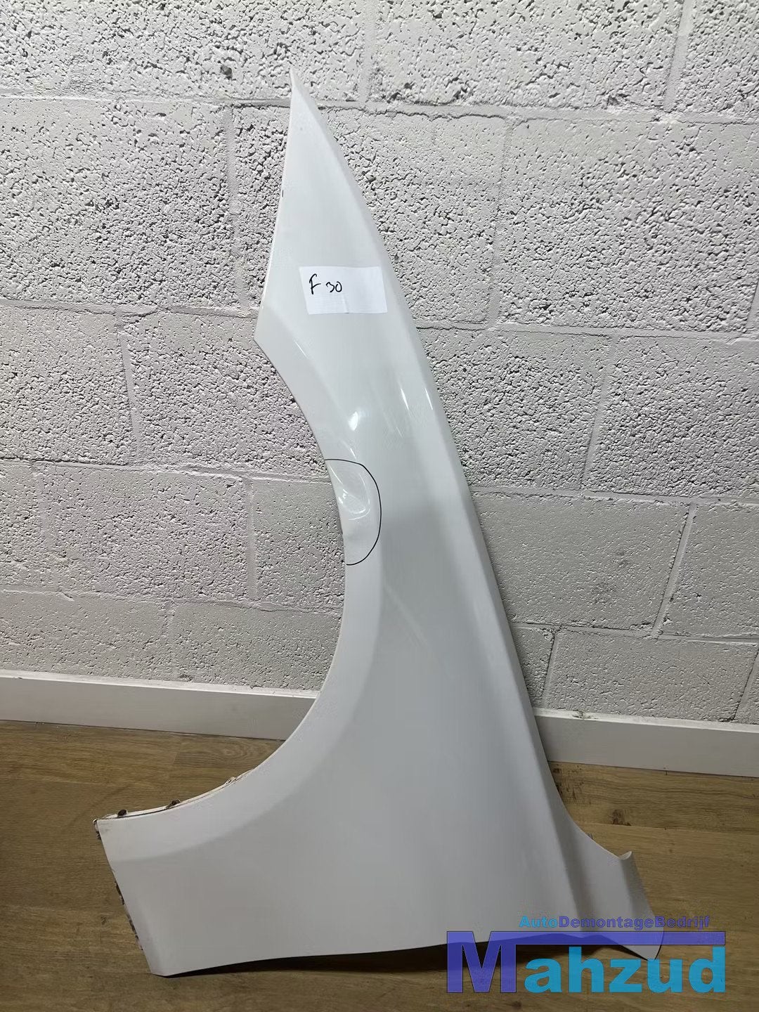 BMW 3 SERIE F30 Wit links voorscherm zijscherm 2012-2018, Petuelring 130
80788  Munich, DE, Gebruikt, Info@bmw.de, Voor