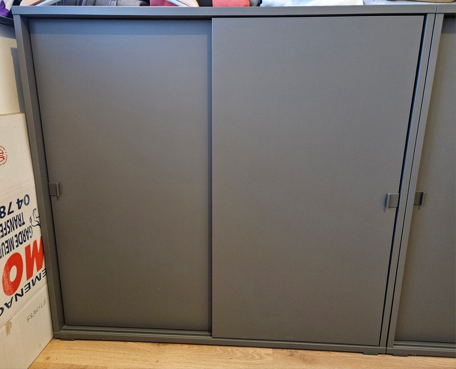 Commode portes coulissantes VIHALS, Ophalen, Gebruikt, Meerdere deuren, 50 tot 100 cm