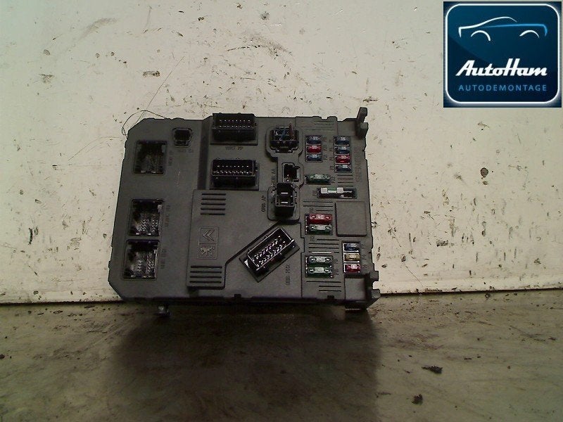 ZEKERINGKAST Peugeot 206 (2A / C/H/J/S) (|9645747480|), Auto-onderdelen, Kontakt-peugeot@peugeot.com, Gebruikt, Peugeot Deutschland GmbH