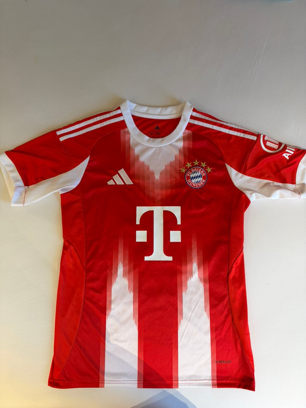 Olise #17 Fc Bayern München, Sport en Fitness, Voetbal, Maat M, Ophalen of Verzenden, Nieuw, Shirt