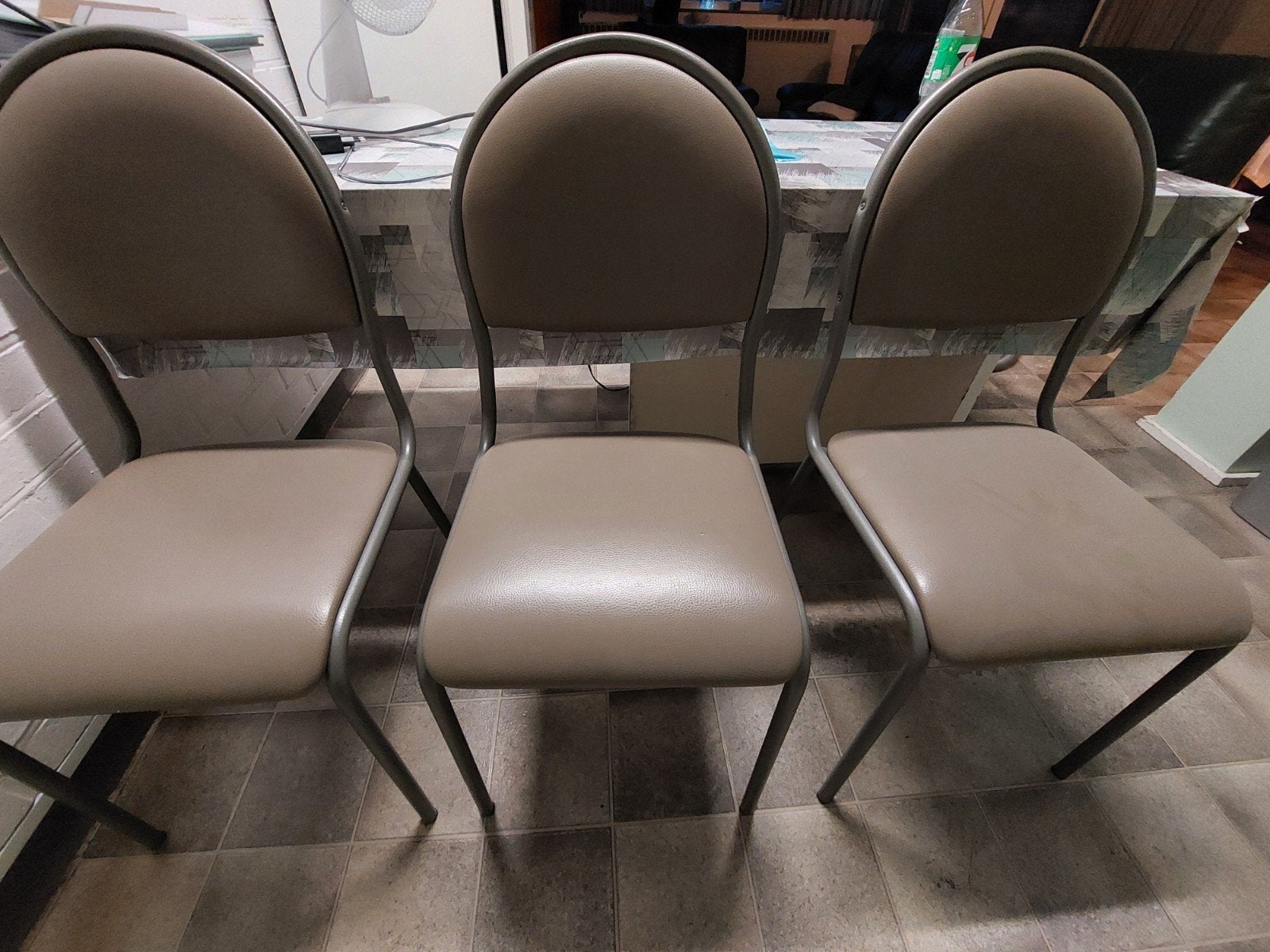 6 keukenstoelen, kleur taupe, Ophalen