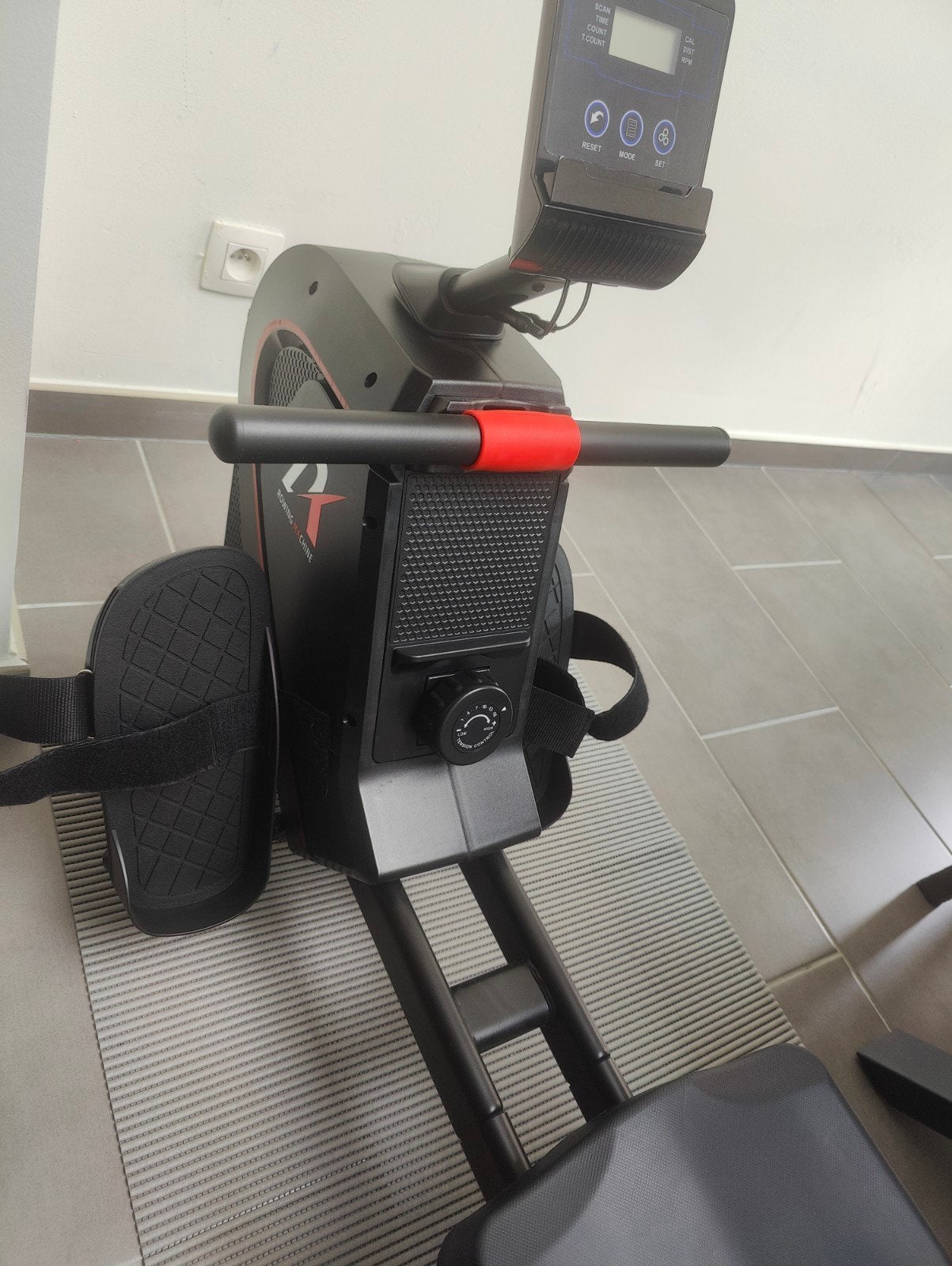 Fitness roeier magnetisch riemmodel Zwart van kleur, Ophalen, Zo goed als nieuw, Buik, Overige typen