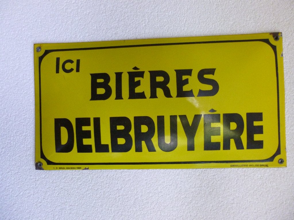 PLAQUE ÉMAIL « BIERES DELBRUYERE » EMAIL.BELGE DE 1934, Enlèvement ou Envoi, Utilisé, Panneau publicitaire