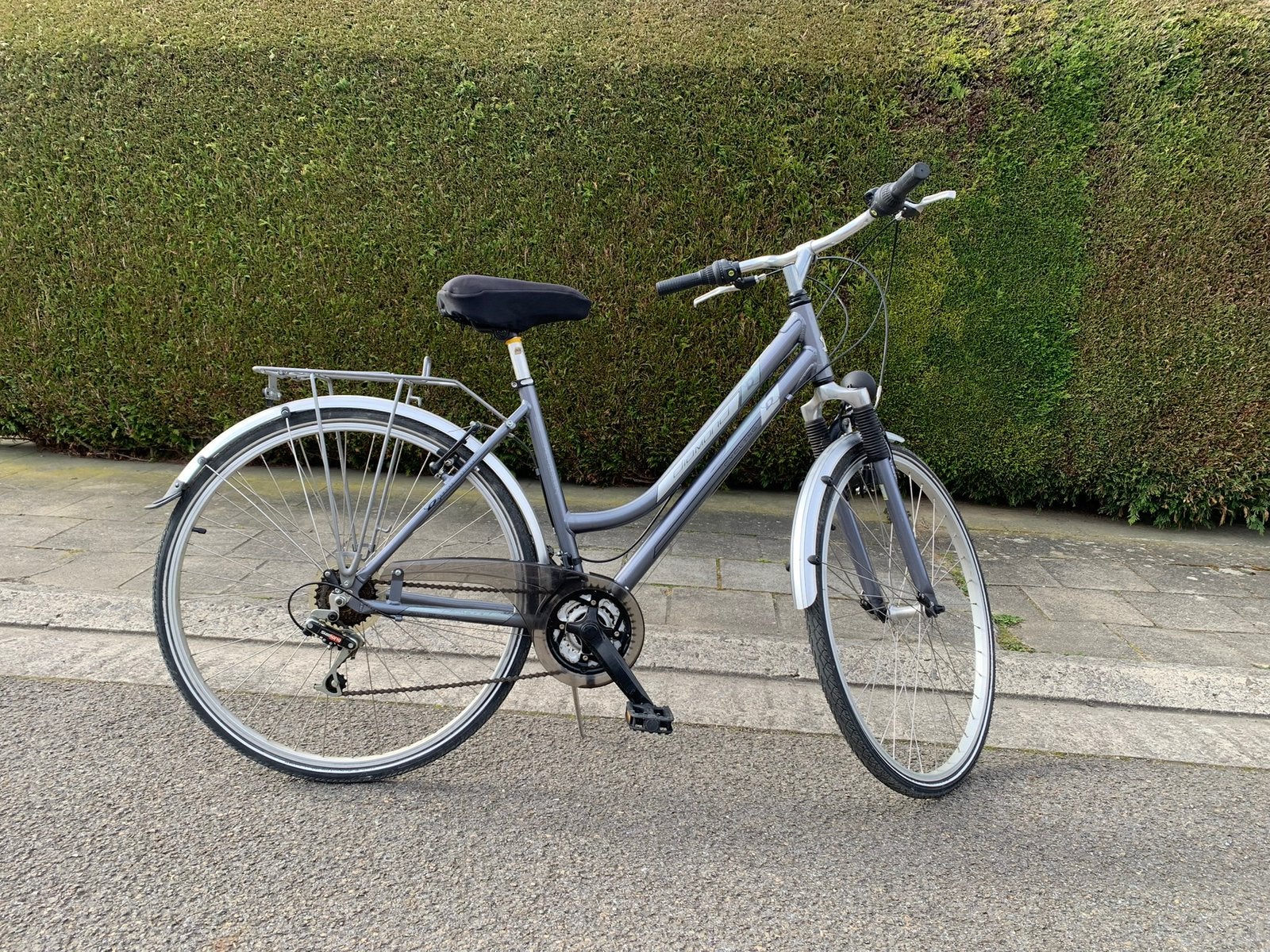 Vélo femme DIAMOND Suntour 28 pouces - 24 vitesses, Autres marques, Vitesses, Frein sur jante, Enlèvement