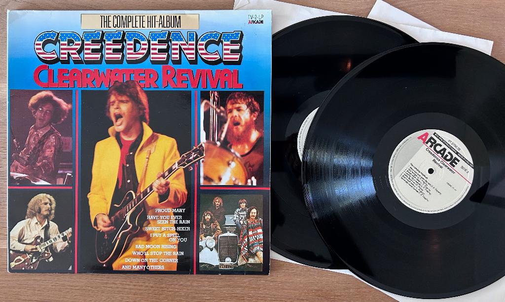 CREEDENCE CLEARWATER REVIVAL - The complete hit-album (2LP), Verzenden, 12 inch, Poprock, 1960 - 1969