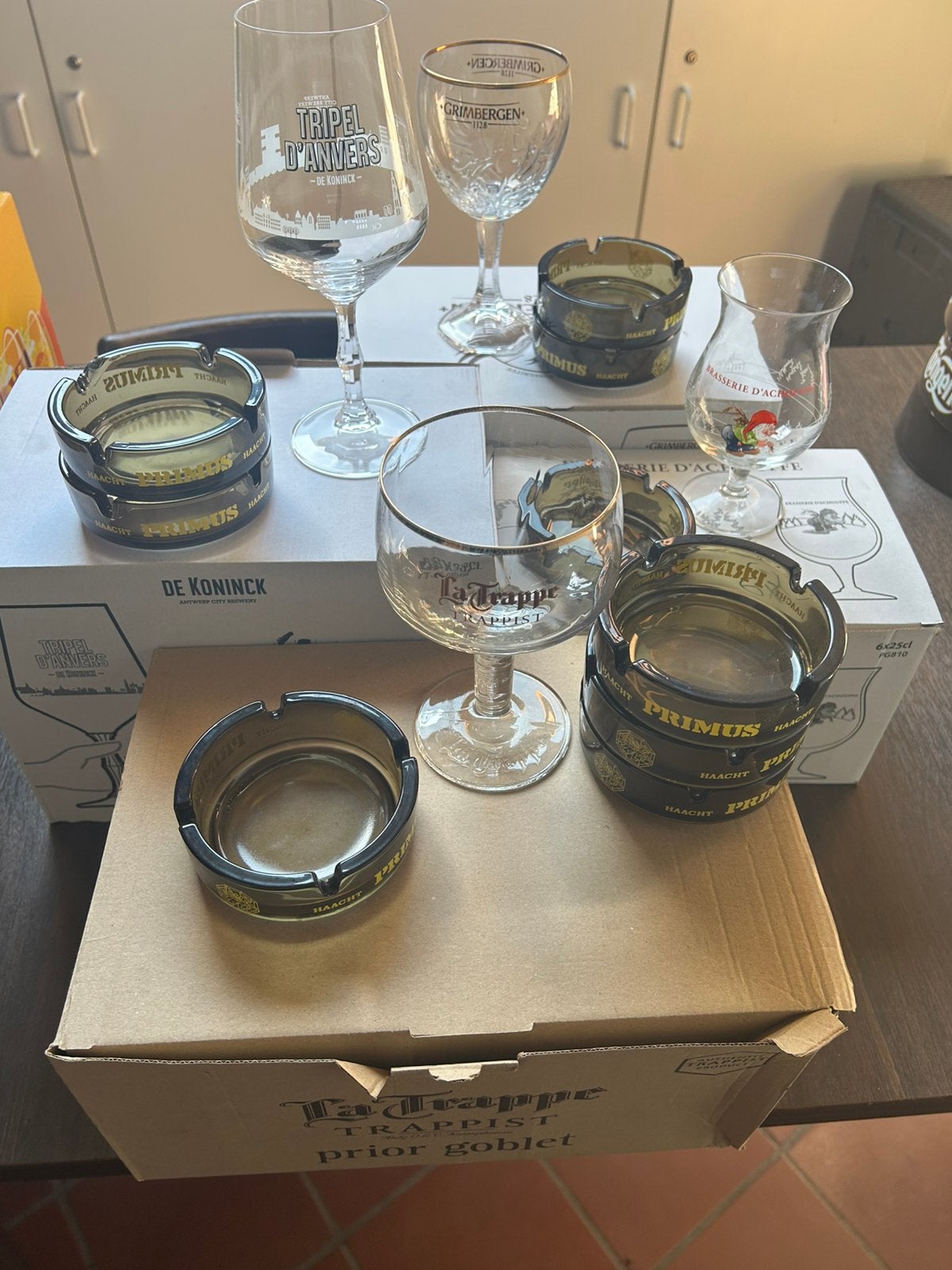 Glazen en assepotten, Ophalen, Zo goed als nieuw, Bierglas