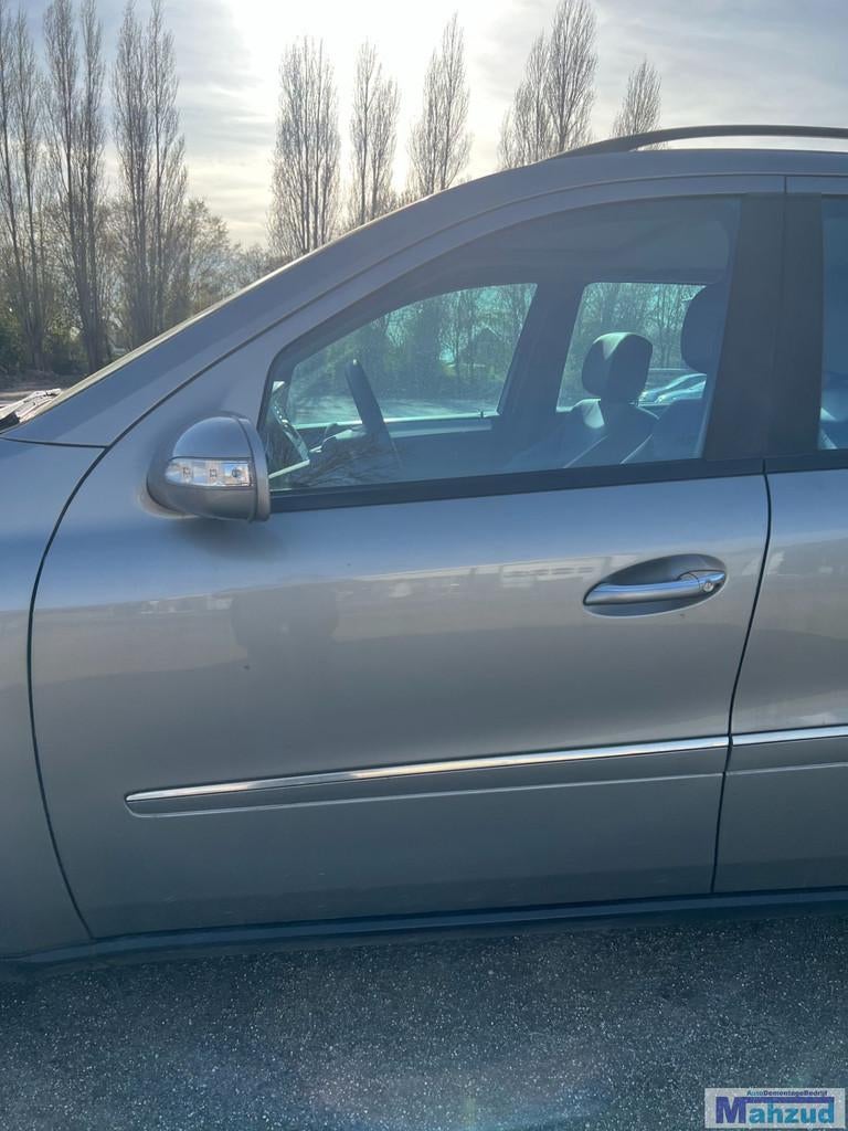 MERCEDES ML 2 W164 Gris C723 porte avant gauche 2005-2011, Mercedes-Benz AG, Mercedes-Benz, Utilisé, Mercedesstrasse 120
70372  Stuttgart, DE