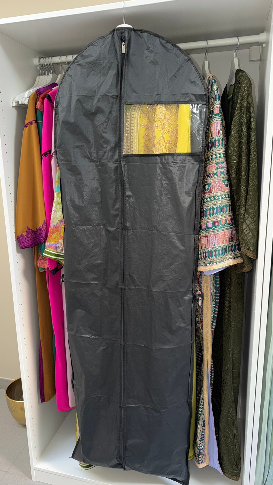8 housses de vêtements, Enlèvement, Comme neuf