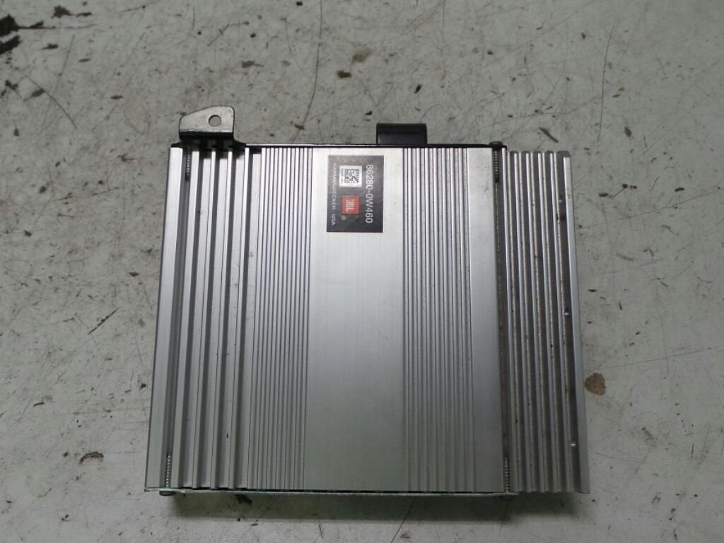 TOYOTA PRIUS VERSTERKER UNIT AUDIO 2008, Ophalen of Verzenden, Gebruikt, Stiba lid