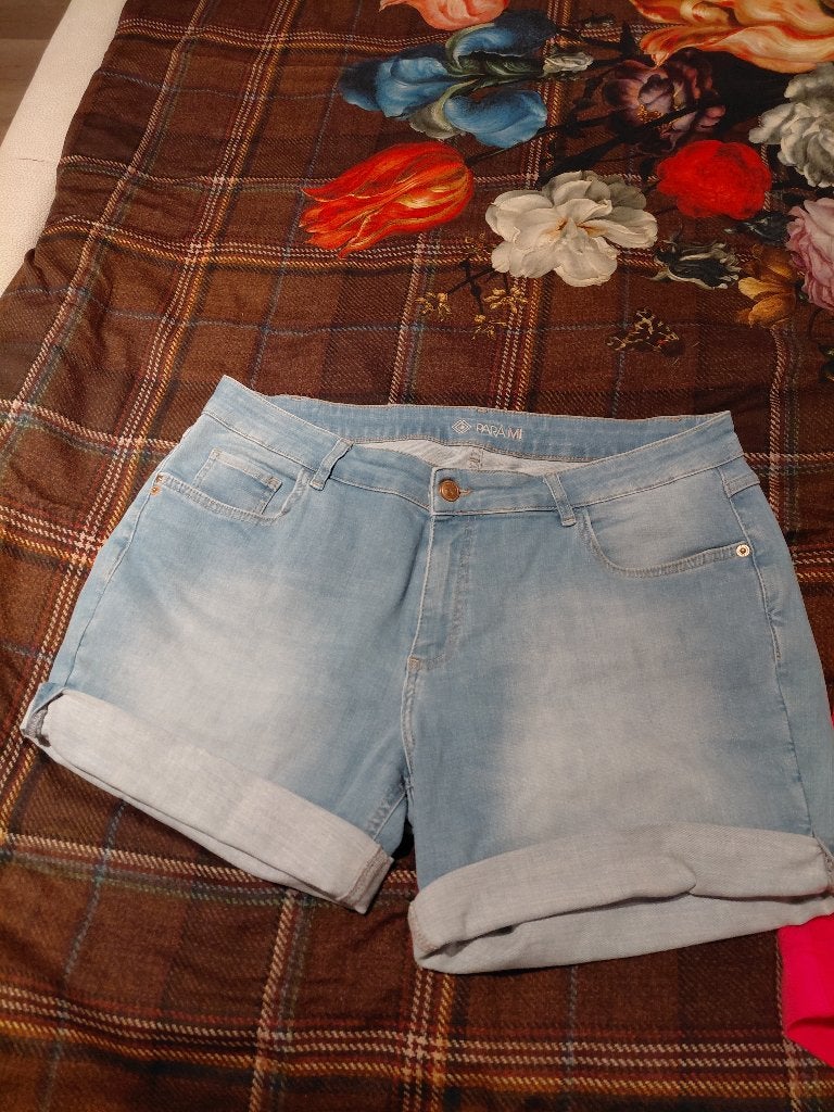 para mi prachtige short m44, Enlèvement, Comme neuf, Taille 42/44 (L)