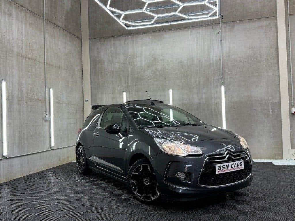 DS 3/CABRIO/LEER/ZETELVERWARMING/1.6/GARANTIE, Auto's, Voorwielaandrijving, Cabriolet, DS, Leder