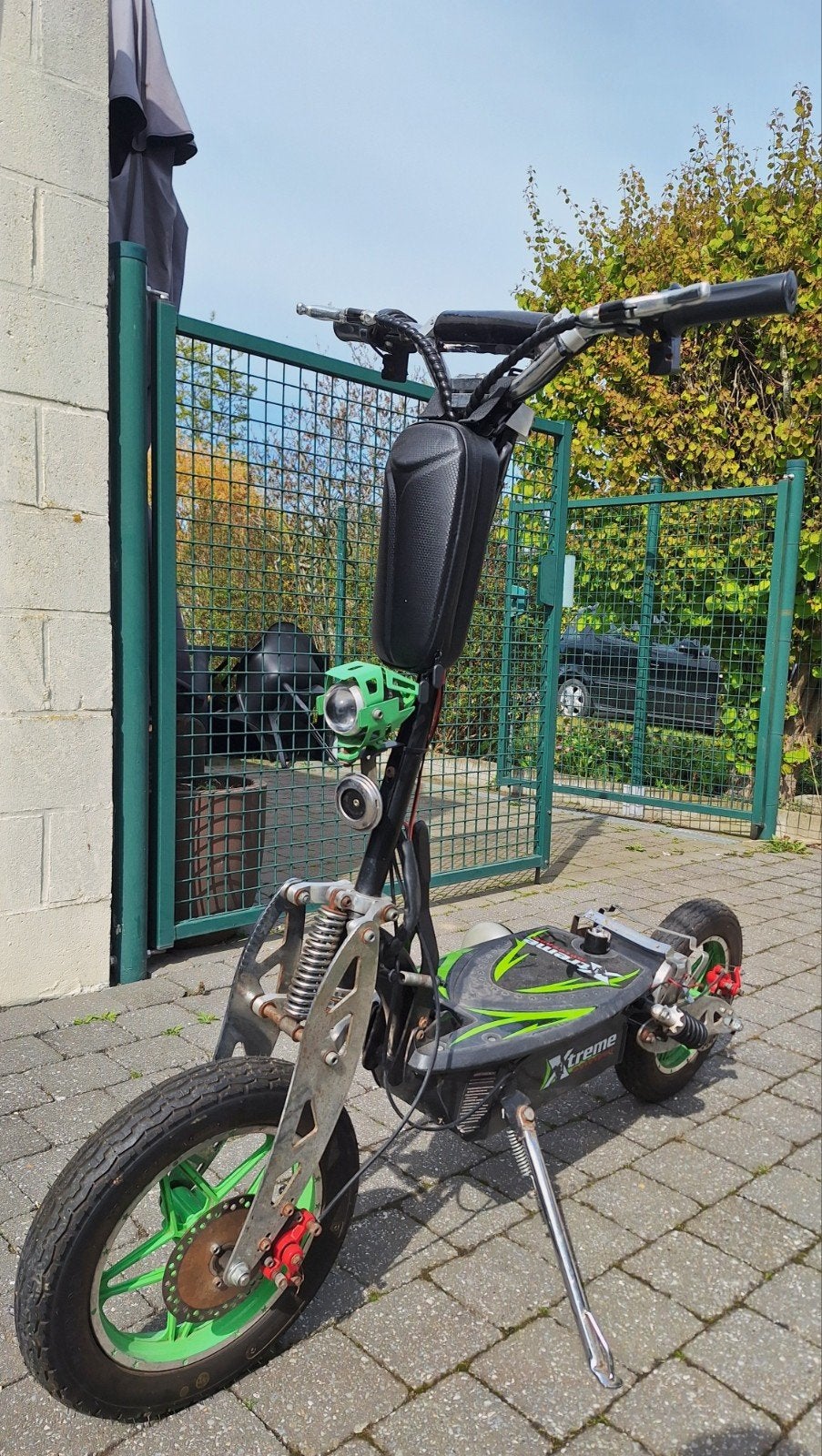 Xtreme Motorsport E Step Met Zadel, Vélos & Vélomoteurs, Mini Bikes, Midi Bikes & Pit Bikes, Enlèvement, Utilisé, Frein à disque
