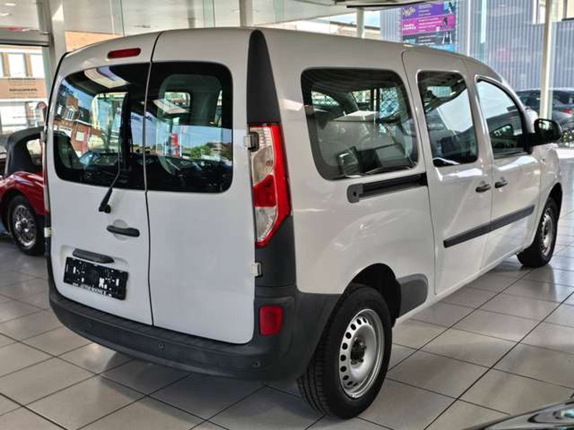 Renault Kangoo Maxi 55000km / Euro 6 / Garantie, Auto's, Dealer onderhouden, Gebruikt, Bedrijf, Overige carrosserie