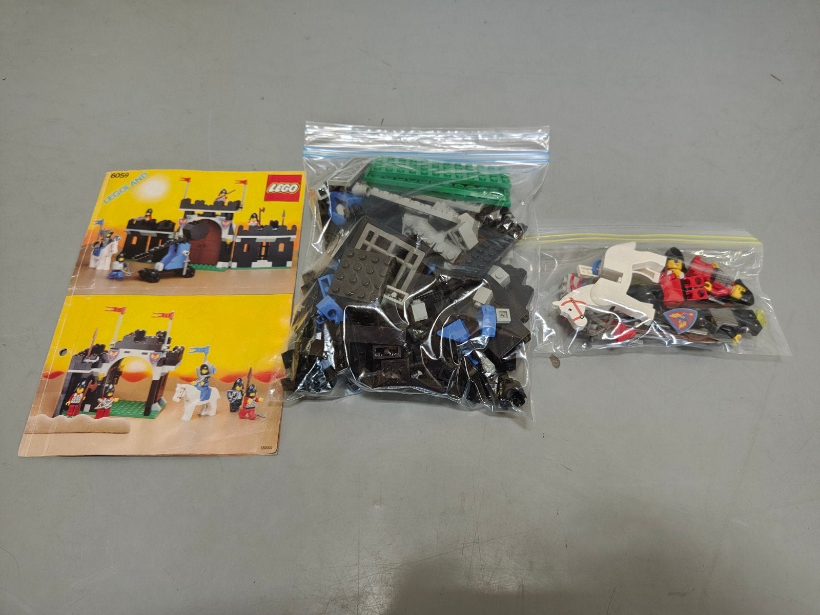 Lego 6059 Knight's Strondgold, Kinderen en Baby's, Speelgoed | Duplo en Lego, Ophalen of Verzenden, Compleet, Lego