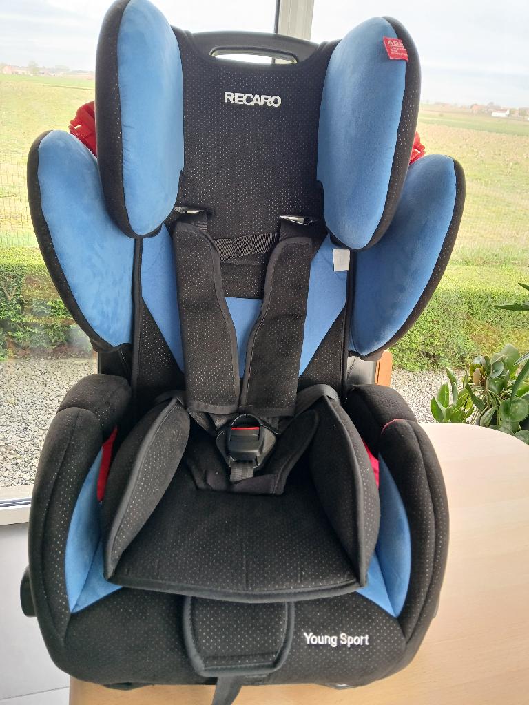 Autostoel, Verstelbare rugleuning, Autogordel, Zo goed als nieuw, 9 t/m 36 kg