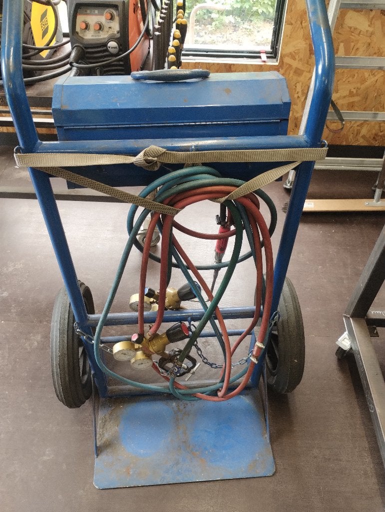 Poste à souder oxygène-acétylène sans les bouteilles, Enlèvement